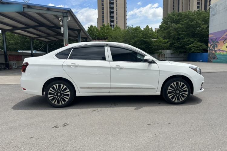 Used Dongfeng Aeolus E70 2022 500 PLUS Deluxe Edition Exterior 8
