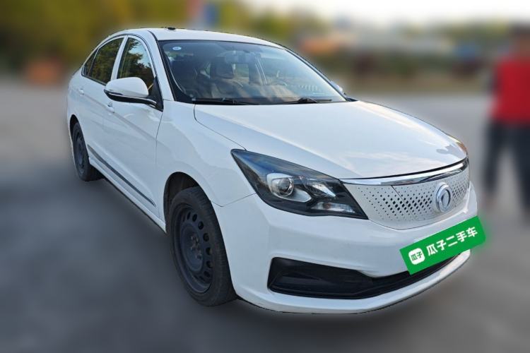 Used Dongfeng Aeolus E70  Front Right 45 Deg
