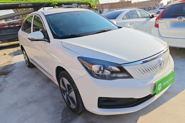 Used Dongfeng Aeolus E70 2022 500 Ultra-Enjoyment Edition Front Right 45 Deg