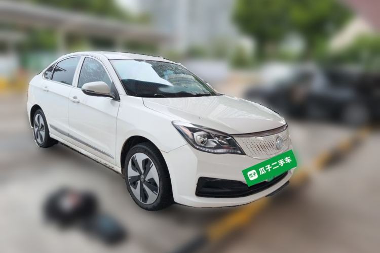 Used Dongfeng Aeolus E70 2022 500 Ultra-Enjoyment Edition Front Right 45 Deg