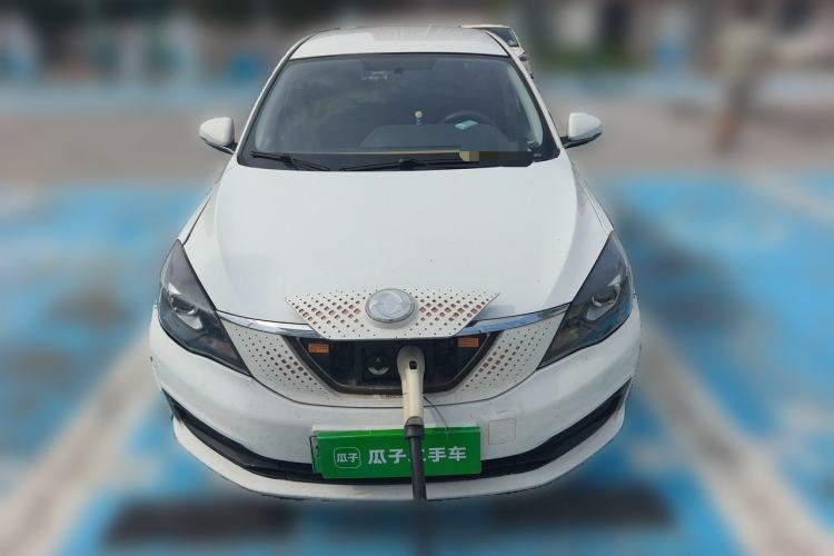 Used Dongfeng Aeolus E70  Front