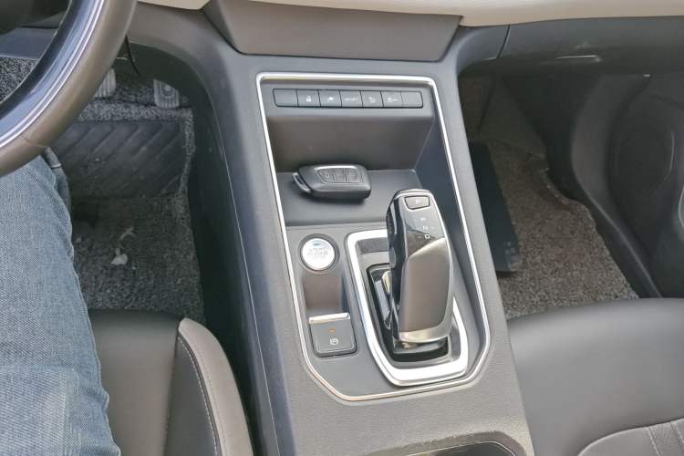 Used Dongfeng Aeolus E70 2022 500 Ultra-Enjoyment Edition Gear Lever