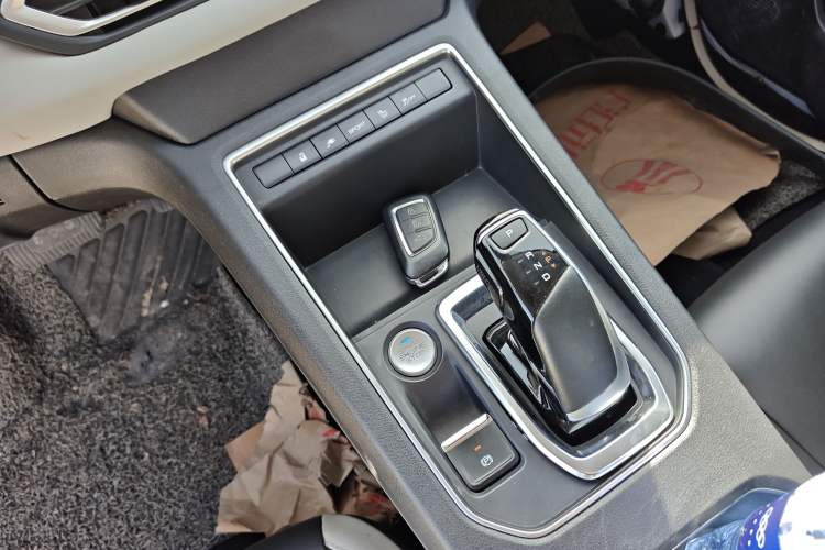Used Dongfeng Aeolus E70 2022 500 Ultra-Enjoyment Edition Gear Lever