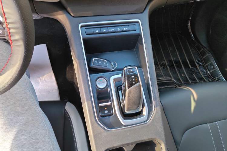 Used Dongfeng Aeolus E70 2022 500 Ultra-Enjoyment Edition Gear Lever