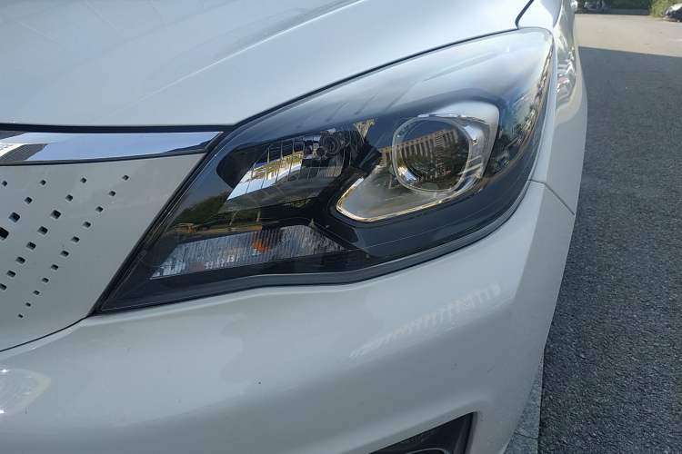 Used Dongfeng Aeolus E70 2022 500 Ultra-Enjoyment Edition Left Front Headlight