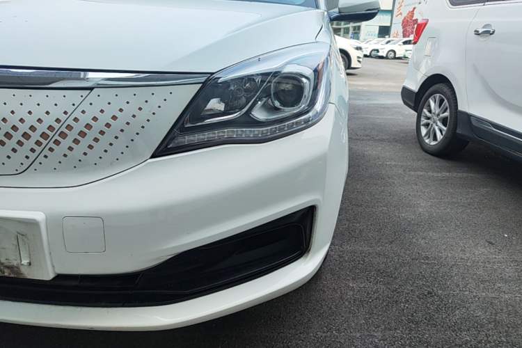 Used Dongfeng Aeolus E70 2022 500 Ultra-Enjoyment Edition Left Front Headlight
