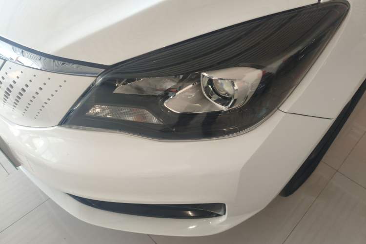 Used Dongfeng Aeolus E70 2022 500 Ultra-Enjoyment Edition Left Front Headlight