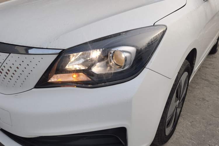 Used Dongfeng Aeolus E70 2022 500 Ultra-Enjoyment Edition Left Front Headlight