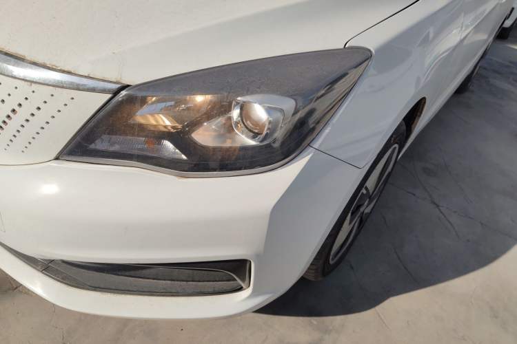 Used Dongfeng Aeolus E70 2022 500 Ultra-Enjoyment Edition Left Front Headlight