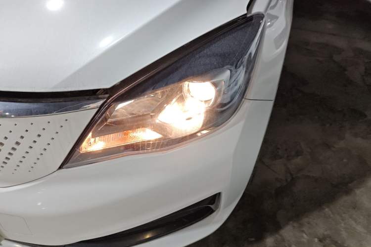 Used Dongfeng Aeolus E70 2022 500 Ultra-Enjoyment Edition Left Front Headlight