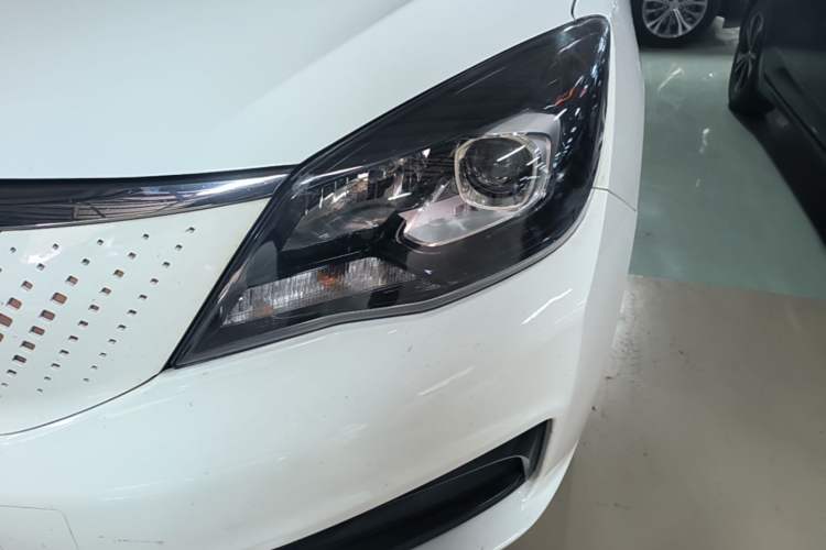 Used Dongfeng Aeolus E70 2022 500 Ultra-Enjoyment Edition Left Front Headlight