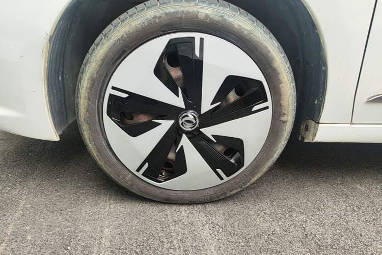 Used Dongfeng Aeolus E70 2022 500 Ultra-Enjoyment Edition Left Front Wheel Hub