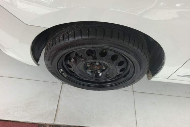 Used Dongfeng Aeolus E70 2022 500 Ultra-Enjoyment Edition Left Front Wheel Hub