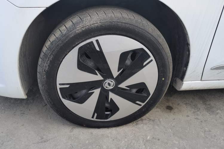 Used Dongfeng Aeolus E70 2022 500 Ultra-Enjoyment Edition Left Front Wheel Hub