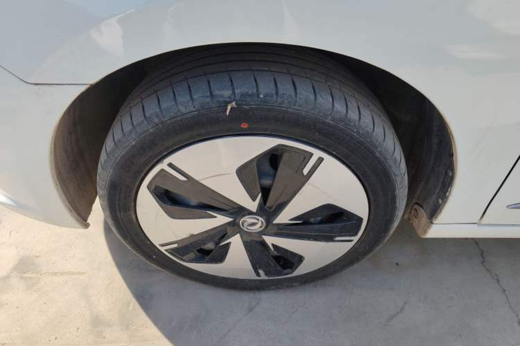 Used Dongfeng Aeolus E70 2022 500 Ultra-Enjoyment Edition Left Front Wheel Hub