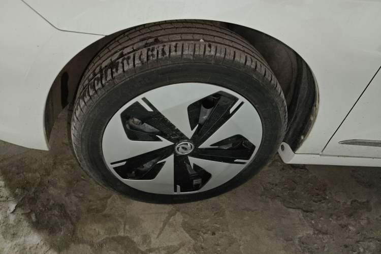 Used Dongfeng Aeolus E70 2022 500 Ultra-Enjoyment Edition Left Front Wheel Hub