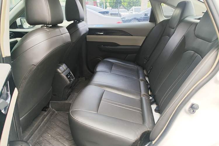 Used Dongfeng Aeolus E70 2022 500 Ultra-Enjoyment Edition Left Rear Seat
