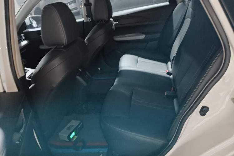 Used Dongfeng Aeolus E70 2022 500 Ultra-Enjoyment Edition Left Rear Seat