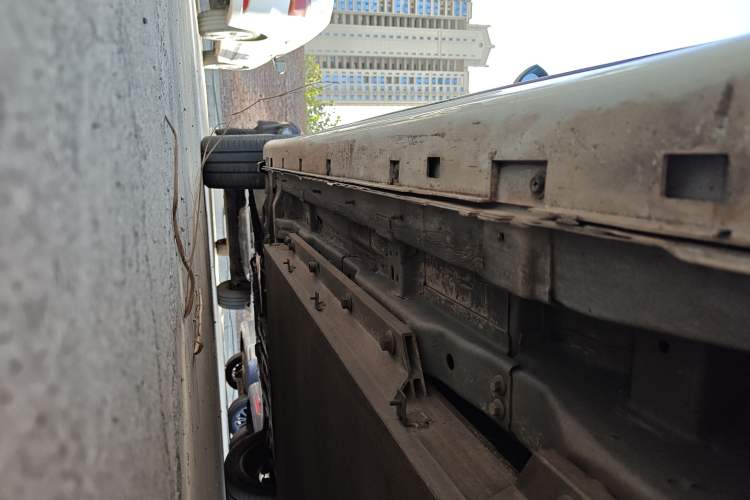 Used Dongfeng Aeolus E70 2022 500 Ultra-Enjoyment Edition Left Side Sill