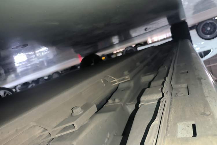 Used Dongfeng Aeolus E70 2022 500 Ultra-Enjoyment Edition Left Side Sill