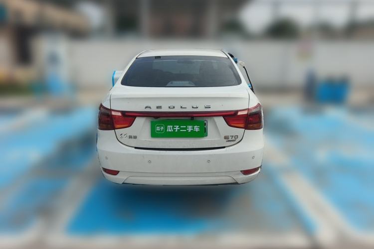 Used Dongfeng Aeolus E70  Rear