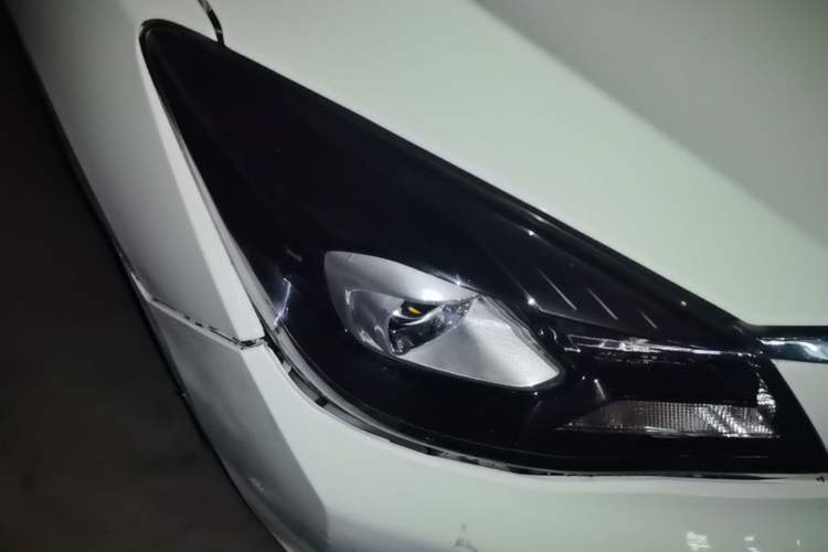 Used Dongfeng Aeolus E70 2022 500 Ultra-Enjoyment Edition Right Front Headlight