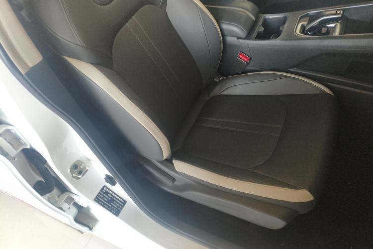 Used Dongfeng Aeolus E70 2022 500 Ultra-Enjoyment Edition Right Front Seat