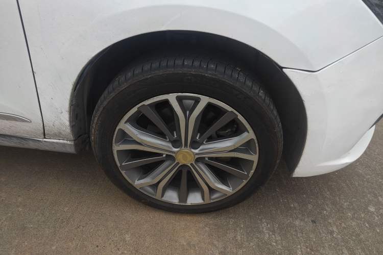 Used Dongfeng Aeolus E70 2022 500 Ultra-Enjoyment Edition Right Front Wheel Hub