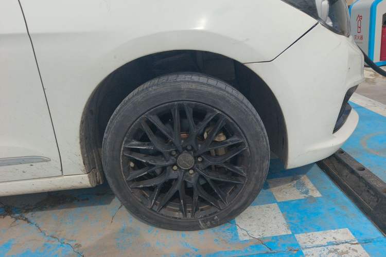 Used Dongfeng Aeolus E70  Right Front Wheel Hub