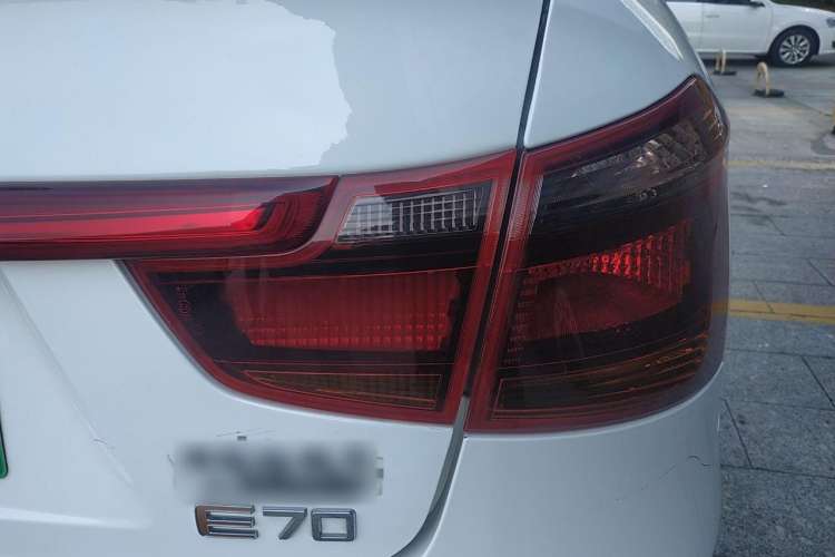 Used Dongfeng Aeolus E70 2022 500 Ultra-Enjoyment Edition Right Rear Taillight