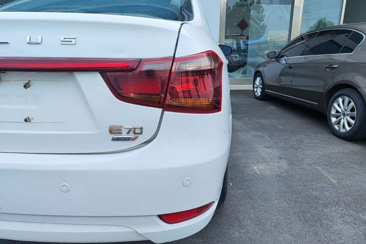 Used Dongfeng Aeolus E70 2022 500 Ultra-Enjoyment Edition Right Rear Taillight
