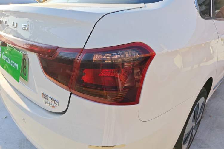 Used Dongfeng Aeolus E70 2022 500 Ultra-Enjoyment Edition Right Rear Taillight