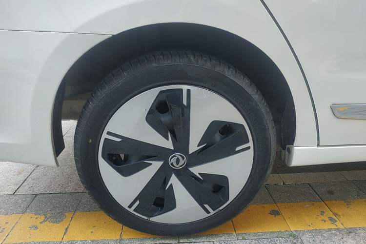 Used Dongfeng Aeolus E70 2022 500 Ultra-Enjoyment Edition Right Rear Wheel Hub