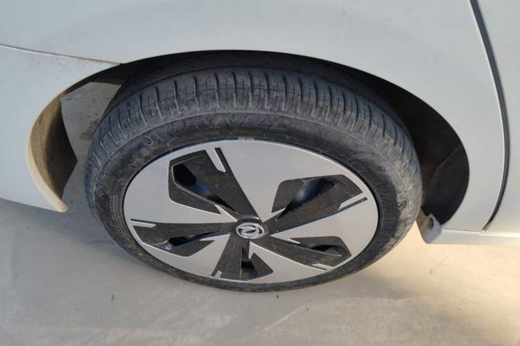 Used Dongfeng Aeolus E70 2022 500 Ultra-Enjoyment Edition Right Rear Wheel Hub