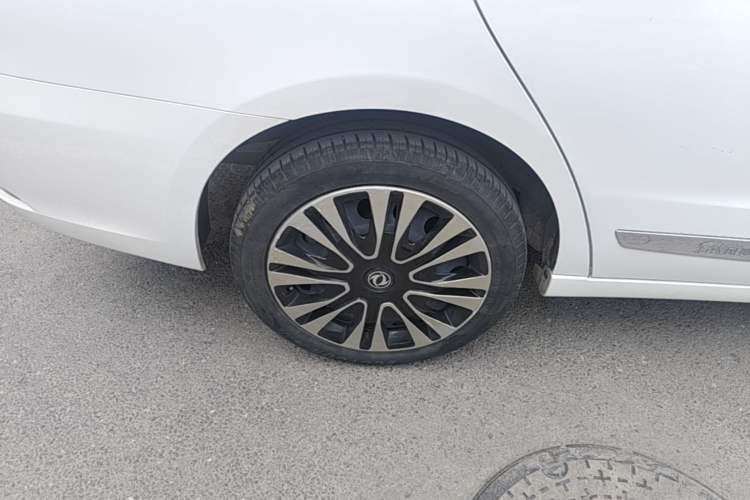Used Dongfeng Aeolus E70 2022 500 PLUS Deluxe Edition Right Rear Wheel Hub