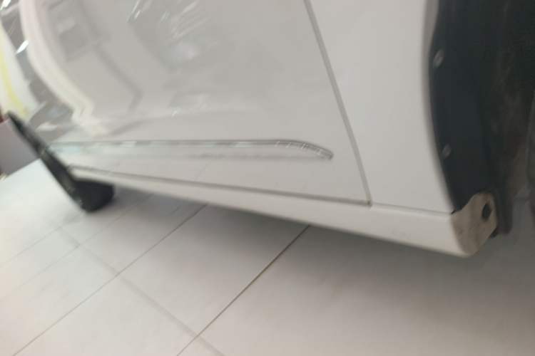 Used Dongfeng Aeolus E70 2022 500 Ultra-Enjoyment Edition Right Side Sill