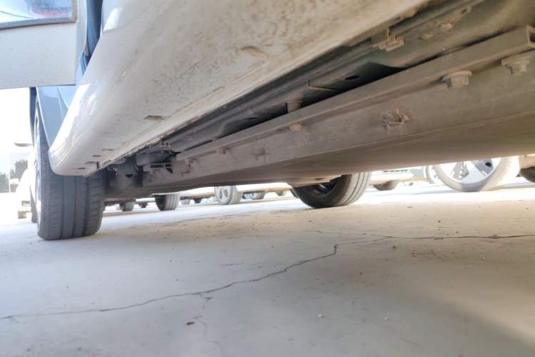 Used Dongfeng Aeolus E70 2022 500 Ultra-Enjoyment Edition Right Side Sill
