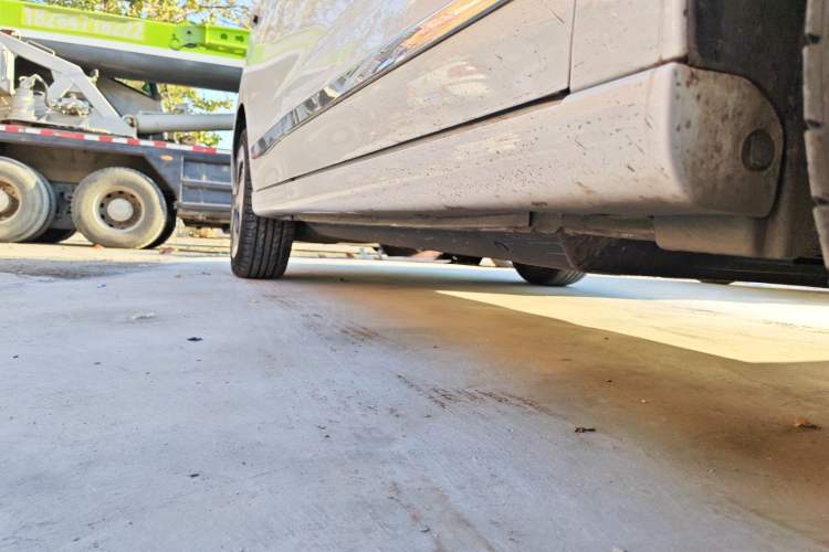 Used Dongfeng Aeolus E70 2022 500 Ultra-Enjoyment Edition Right Side Sill