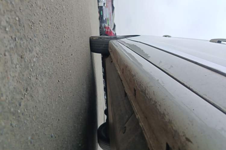 Used Dongfeng Aeolus E70 2022 500 Ultra-Enjoyment Edition Right Side Sill