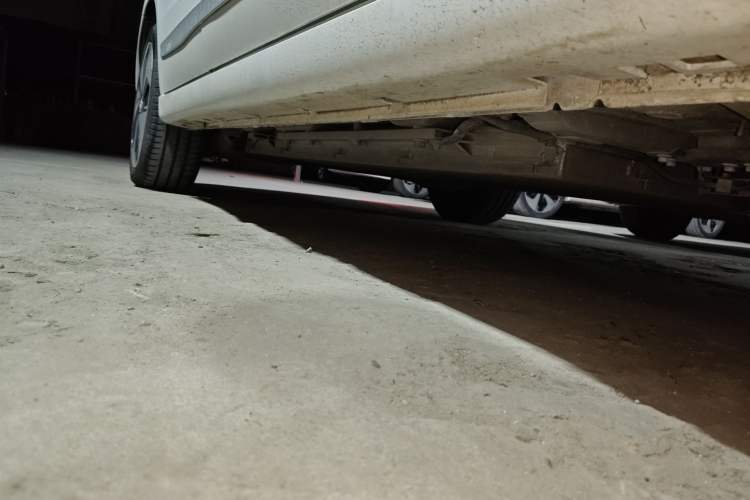 Used Dongfeng Aeolus E70 2022 500 Ultra-Enjoyment Edition Right Side Sill