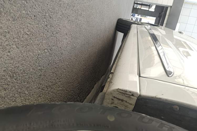 Used Dongfeng Aeolus E70 2022 500 PLUS Deluxe Edition Right Side Sill