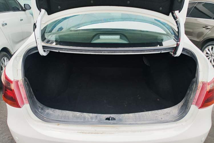 Used Dongfeng Aeolus E70 2022 500 Ultra-Enjoyment Edition Trunk
