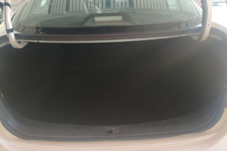 Used Dongfeng Aeolus E70 2022 500 Ultra-Enjoyment Edition Trunk