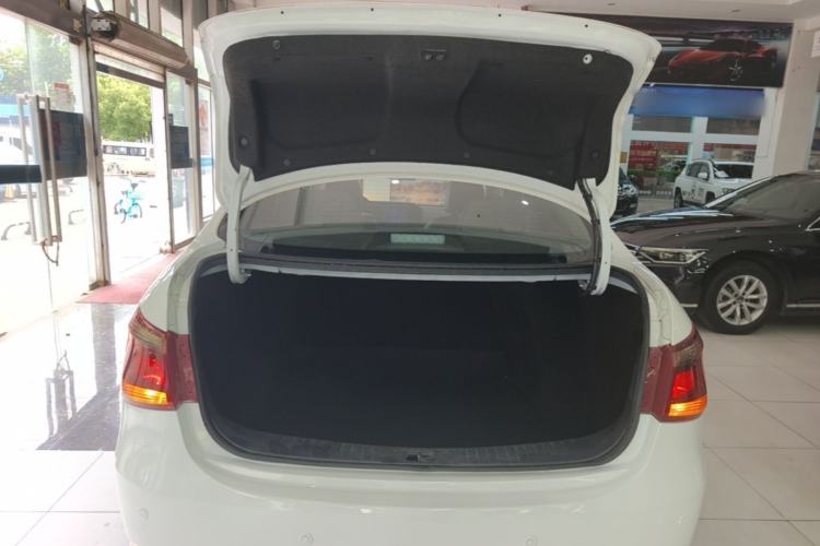 Used Dongfeng Aeolus E70 2022 500 Ultra-Enjoyment Edition Trunk