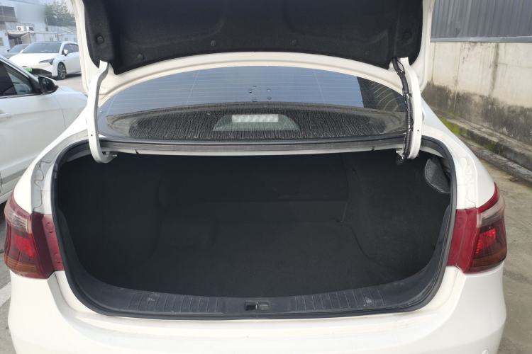 Used Dongfeng Aeolus E70 2022 500 Ultra-Enjoyment Edition Trunk