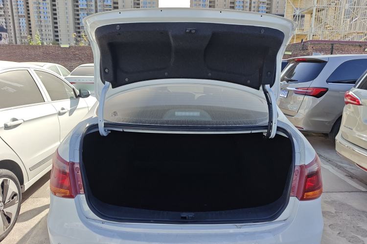 Used Dongfeng Aeolus E70 2022 500 Ultra-Enjoyment Edition Trunk