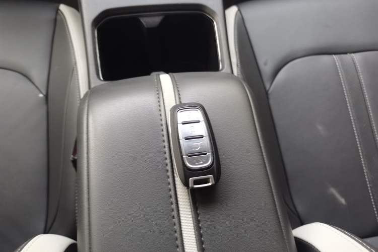 Used Dongfeng Aeolus E70 2022 500 Ultra-Enjoyment Edition Vehicle Key