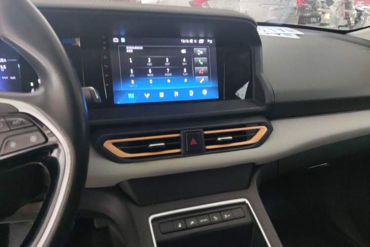 Used Dongfeng Aeolus E70 2023 PRO Comfort Edition Audio And AC Panel