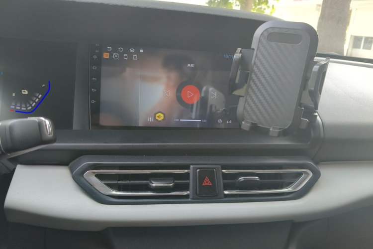 Used Dongfeng Aeolus E70 2023 PRO Comfort Edition Audio And AC Panel