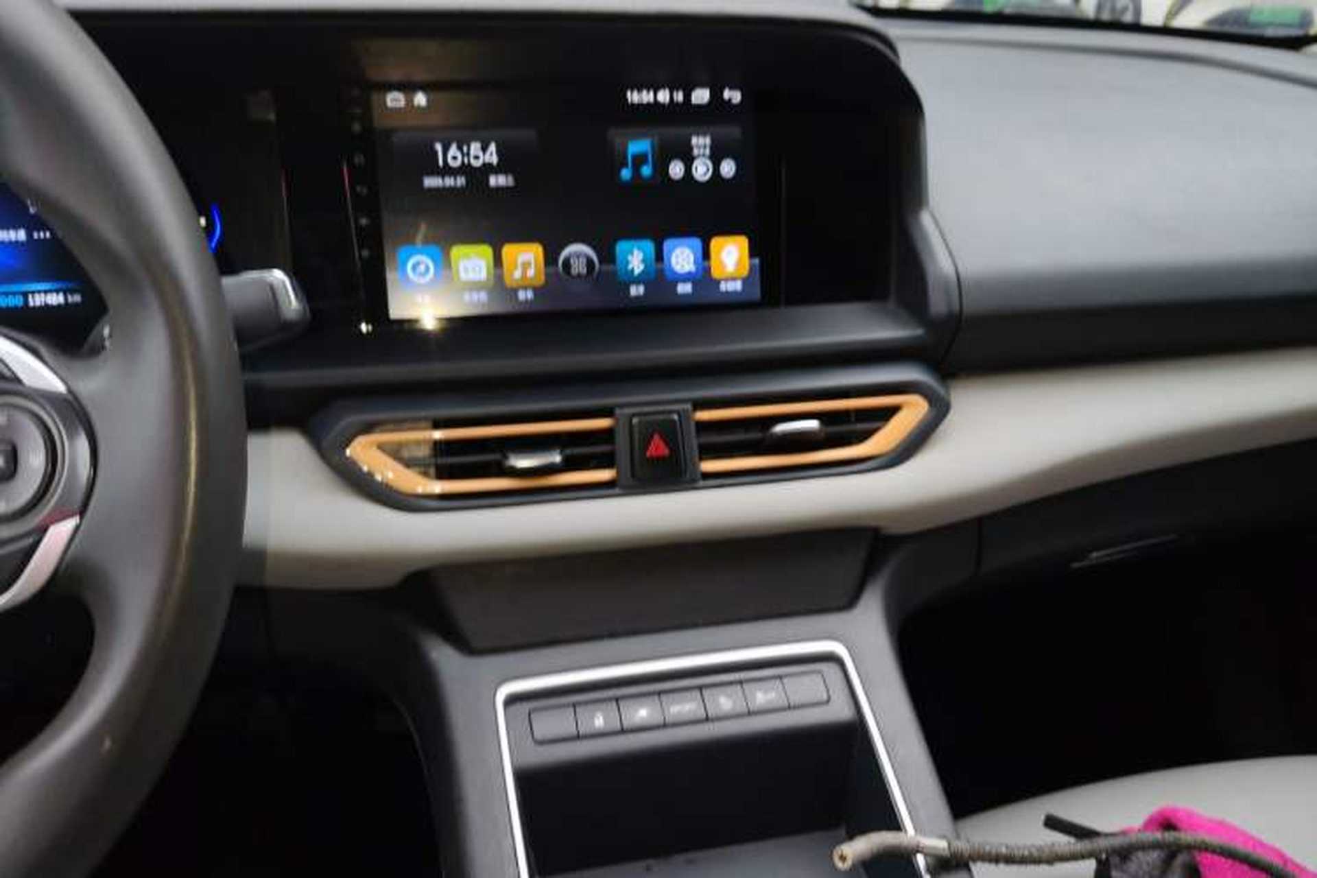 Used Dongfeng Aeolus E70 2023 Revised PRO Smart Drive Version Audio And AC Panel